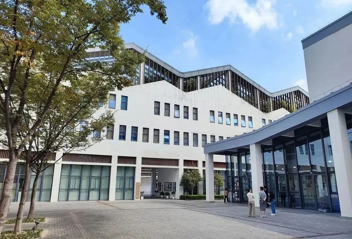 深圳展華國際部7月份中考后補錄、學校開放日&入學考試時間