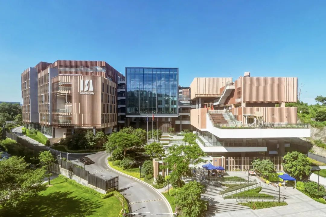愛莎科學城